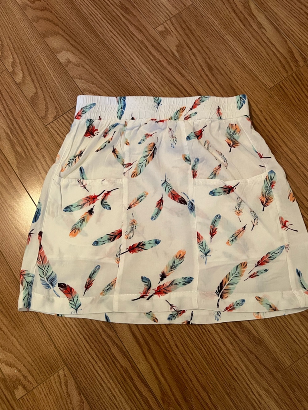 Garage White Feather Print Skirt XS